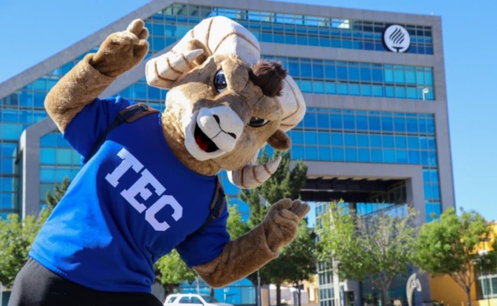 Botarga de escuela Tecnológica de Monterrey